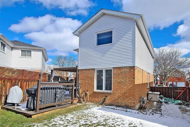 1647 Middleton St, House detached with 3 bedrooms, 4 bathrooms and 3 parking in Pickering ON | Image 33
