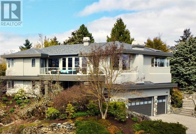 3450 Lord Nelson Way, House detached with 4 bedrooms, 3 bathrooms and 6 parking in Saanich BC | Image 1