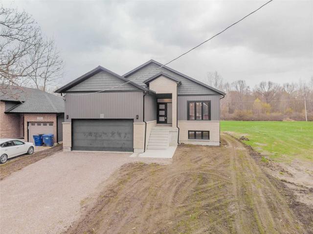 609 Chestnut St, House detached with 3 bedrooms, 2 bathrooms and 4 parking in Chatham Kent ON | Image 1