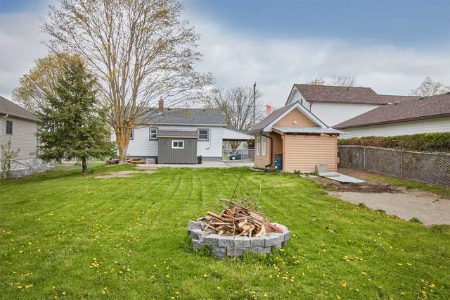 153 King St, House detached with 2 bedrooms, 2 bathrooms and 3 parking in Kawartha Lakes ON | Image 29