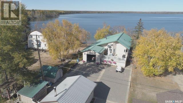 18 Jeannette Street S, House detached with 3 bedrooms, 2 bathrooms and null parking in Meadow Lake No. 588 SK | Image 2