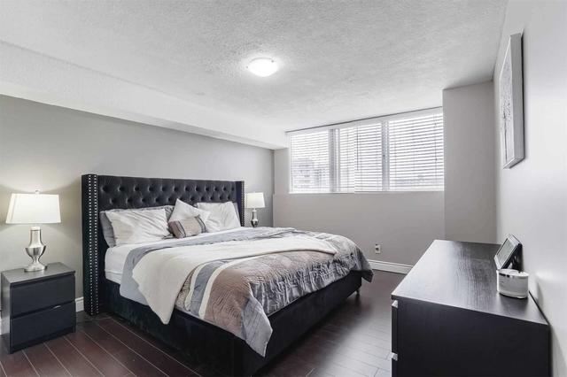 1507 - 3700 Kaneff Cres, Condo with 2 bedrooms, 2 bathrooms and 1 parking in Mississauga ON | Image 10