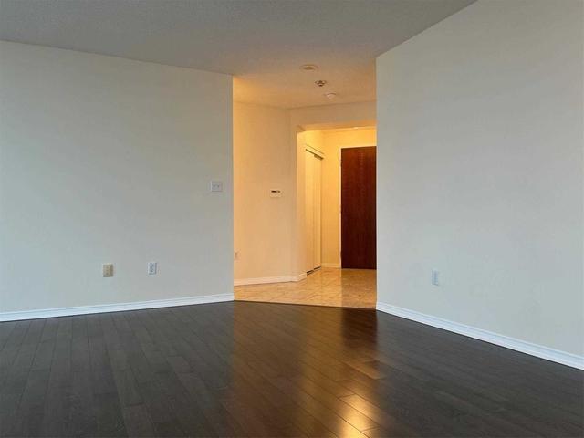 lph07 - 39 Pemberton Ave, Condo with 2 bedrooms, 2 bathrooms and 1 parking in Toronto ON | Image 3