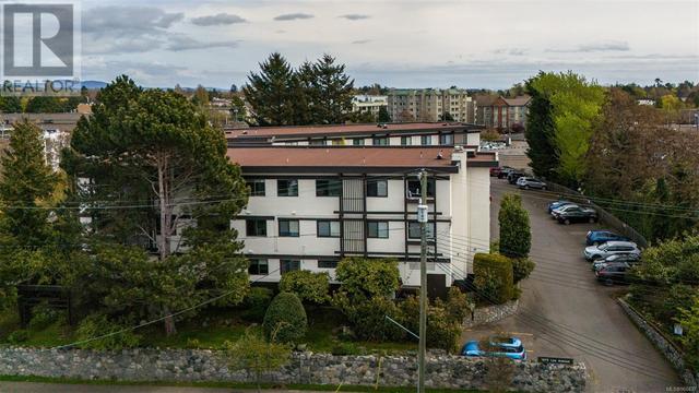 102 - 1975 Lee Ave, Condo with 1 bedrooms, 1 bathrooms and 1 parking in Victoria BC | Image 15