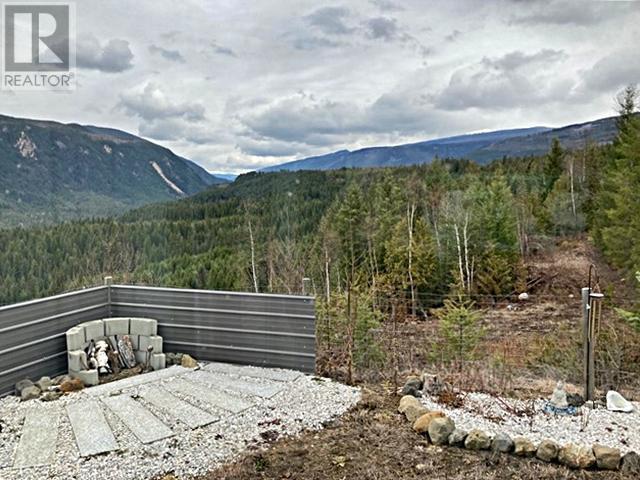 1077 Clearwater Valley Rd, House detached with 3 bedrooms, 2 bathrooms and null parking in Clearwater BC | Image 28