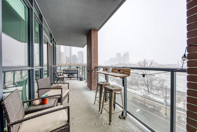 522 - 169 Fort York Blvd, Condo with 2 bedrooms, 2 bathrooms and 1 parking in Toronto ON | Image 25