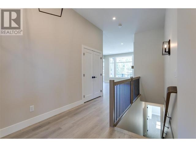 3438 Hilltown Close, House detached with 3 bedrooms, 3 bathrooms and 4 parking in Kelowna BC | Image 15