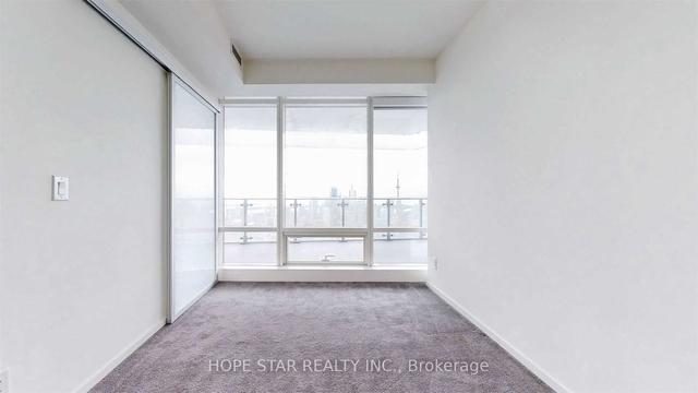 6704 - 1 Bloor St E, Condo with 2 bedrooms, 2 bathrooms and 1 parking in Toronto ON | Image 11