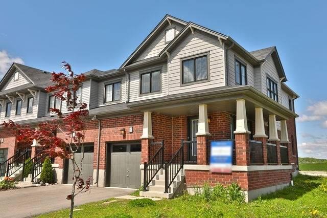81 Sherway St, House attached with 3 bedrooms, 3 bathrooms and 2 parking in Hamilton ON | Image 1