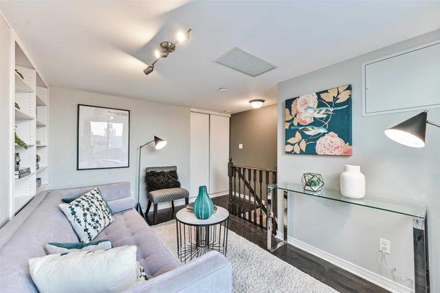 233 - 21 Ruttan St, Townhouse with 3 bedrooms, 2 bathrooms and 1 parking in Toronto ON | Image 17