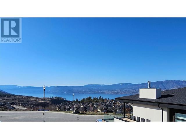 402 Trestle Ridge Drive, House detached with 3 bedrooms, 2 bathrooms and 5 parking in Kelowna BC | Image 10