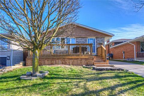 39 Bosworth Crescent, House detached with 3 bedrooms, 1 bathrooms and 5 parking in Kitchener ON | Card Image