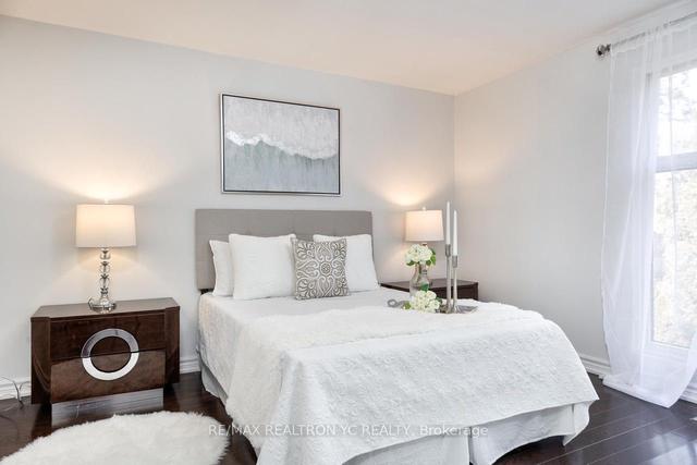 68 Paul Markway, Townhouse with 3 bedrooms, 2 bathrooms and 2 parking in Toronto ON | Image 23