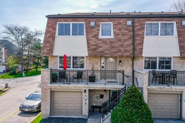 1 - 90 Sarah Lane, House attached with 3 bedrooms, 2 bathrooms and 2 parking in Oakville ON | Image 1