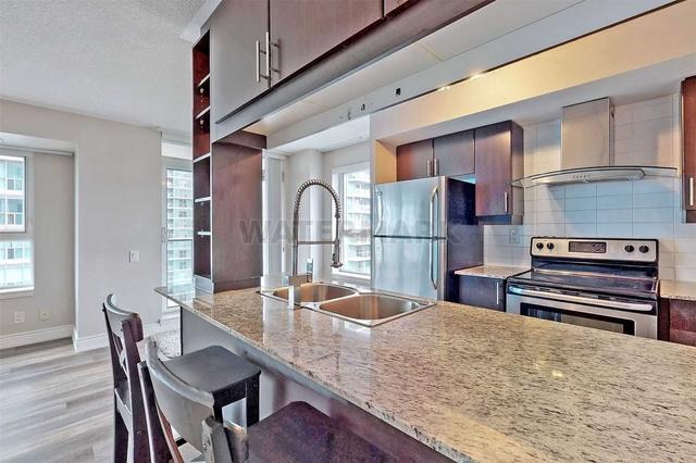 2310 - 25 Town Centre Crt N, Condo with 2 bedrooms, 2 bathrooms and 1 parking in Toronto ON | Image 3