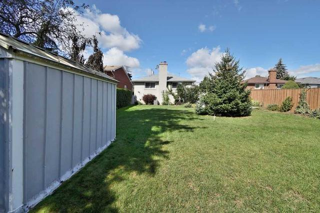 1634 Carletta Dr, House detached with 4 bedrooms, 2 bathrooms and 6 parking in Mississauga ON | Image 22