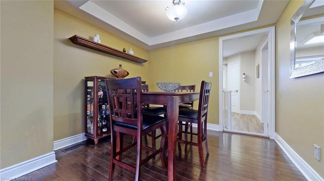 87 Baronwood Court, House attached with 3 bedrooms, 1 bathrooms and 3 parking in Brampton ON | Image 7