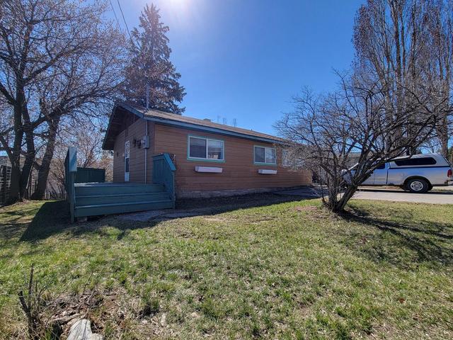 809 14th Street, House detached with 2 bedrooms, 2 bathrooms and null parking in Invermere BC | Image 10