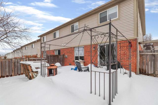 50 Glasgow Cres, House attached with 4 bedrooms, 3 bathrooms and 3 parking in Georgina ON | Image 17