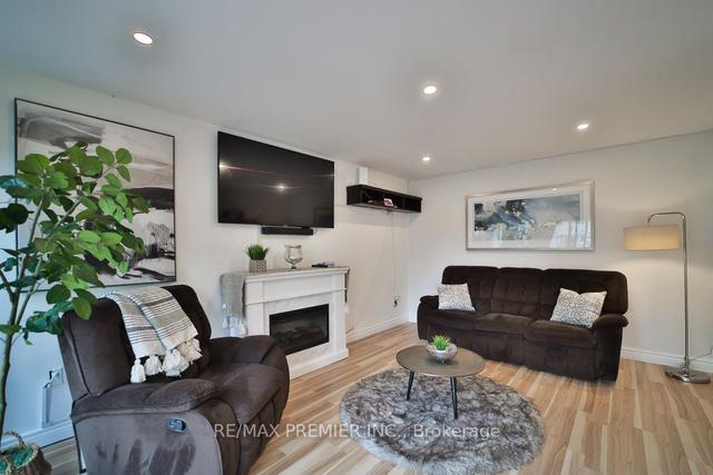 2 - 20 Brookwell Dr, Townhouse with 3 bedrooms, 2 bathrooms and 2 parking in Toronto ON | Image 23