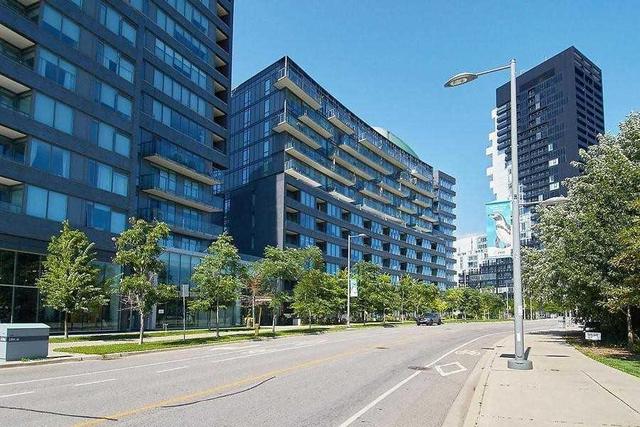 S1501 - 120 Bayview Ave, Condo with 2 bedrooms, 2 bathrooms and 1 parking in Toronto ON | Image 2