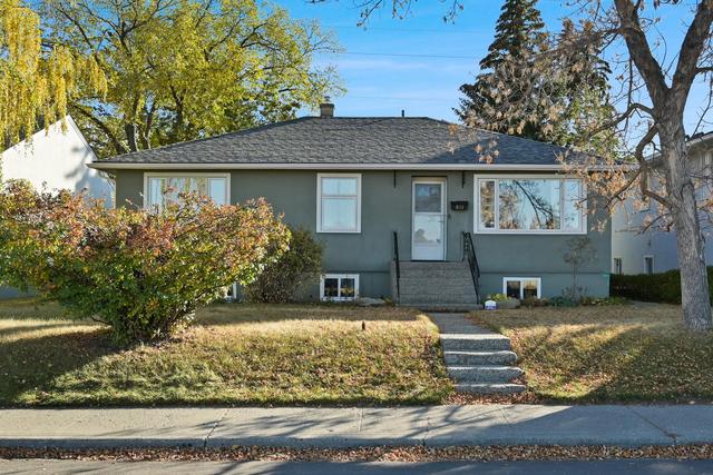 611 49 Avenue Sw, House detached with 4 bedrooms, 1 bathrooms and 1 parking in Calgary AB | Image 2