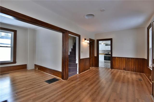 63 Main Street E, House detached with 3 bedrooms, 2 bathrooms and 6 parking in Athens ON | Image 11