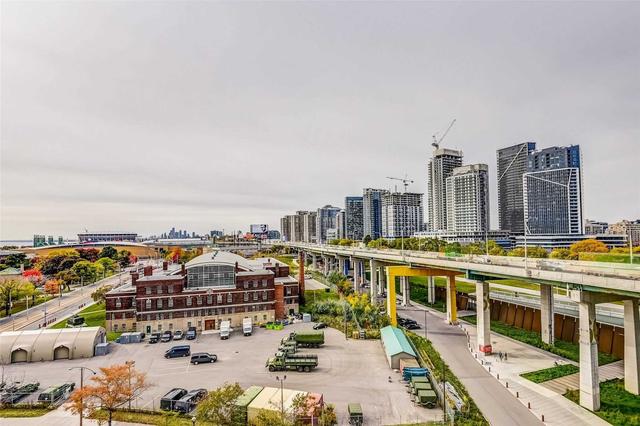 1016 - 231 Fort York Blvd, Condo with 1 bedrooms, 1 bathrooms and 0 parking in Toronto ON | Image 8