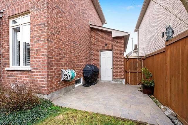 20 Dylan St, House detached with 3 bedrooms, 4 bathrooms and 6 parking in Vaughan ON | Image 28