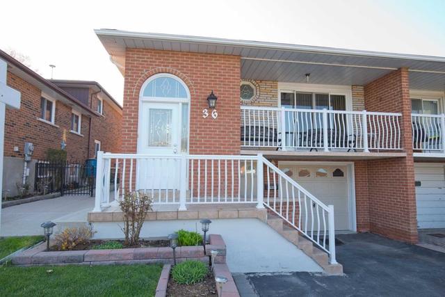 36 Prouse Dr, House semidetached with 3 bedrooms, 1 bathrooms and 2 parking in Brampton ON | Image 1