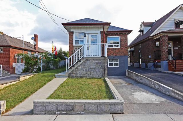83 Brownville Ave, House detached with 2 bedrooms, 2 bathrooms and 1 parking in Toronto ON | Image 1
