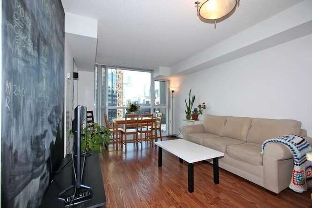 405 - 96 St Patrick St, Condo with 1 bedrooms, 1 bathrooms and 1 parking in Toronto ON | Image 6