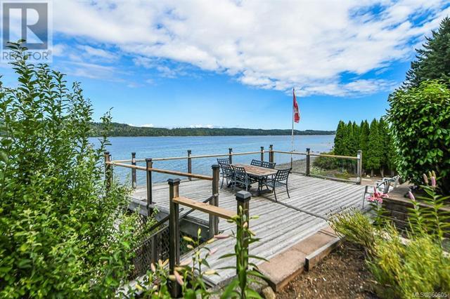 7602 Ships Point Rd, House detached with 3 bedrooms, 3 bathrooms and 6 parking in Comox Valley A BC | Image 72