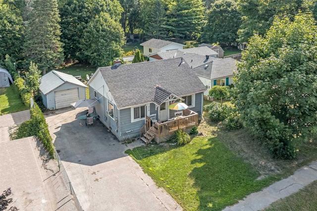 370 Gill St, House detached with 2 bedrooms, 1 bathrooms and 3 parking in Orillia ON | Image 6