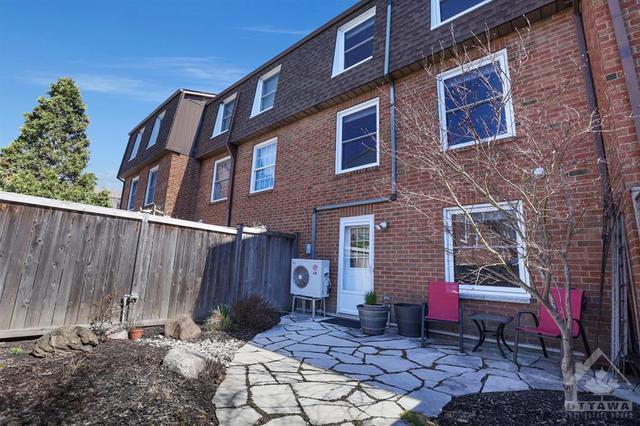 12 Moorside Private, Townhouse with 3 bedrooms, 3 bathrooms and 2 parking in Ottawa ON | Image 27