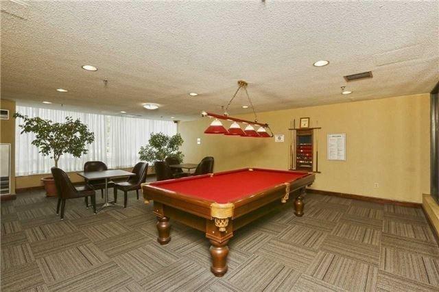 1004 - 24 Hanover Rd, Condo with 2 bedrooms, 2 bathrooms and 1 parking in Brampton ON | Image 8