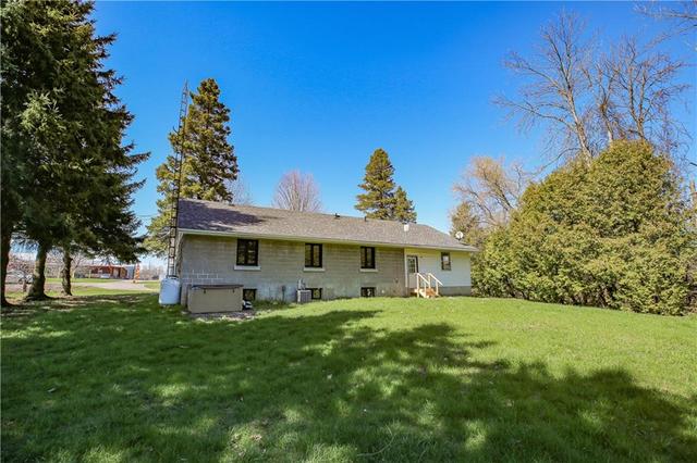 2937 Second Concession Road, House detached with 2 bedrooms, 2 bathrooms and 6 parking in Elizabethtown Kitley ON | Image 19