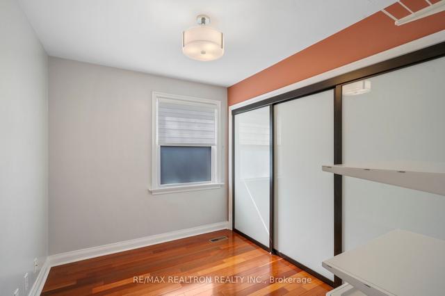 296 Empress Ave, House detached with 2 bedrooms, 2 bathrooms and 7 parking in Toronto ON | Image 3