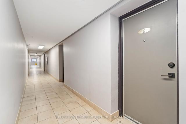 90 - 283 Fairway Rd N, Condo with 2 bedrooms, 1 bathrooms and 1 parking in Kitchener ON | Image 2