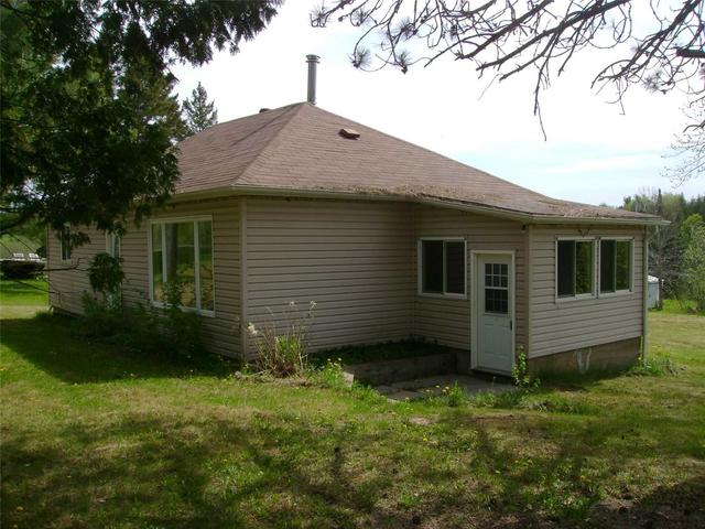 62 Clear Lake Rd, House detached with 3 bedrooms, 1 bathrooms and 2 parking in Seguin ON | Image 3