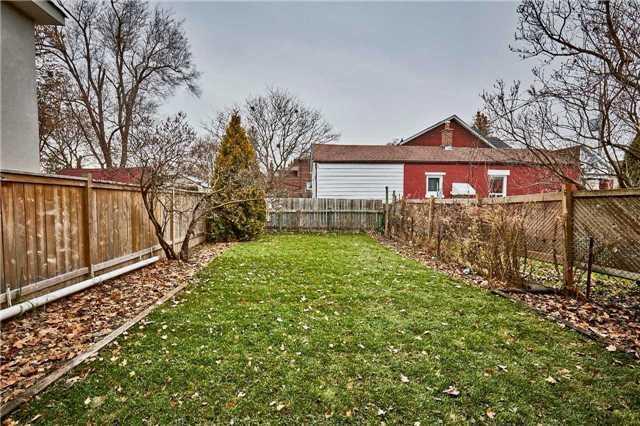 244 Lumsden Ave, House detached with 2 bedrooms, 2 bathrooms and null parking in Toronto ON | Image 5