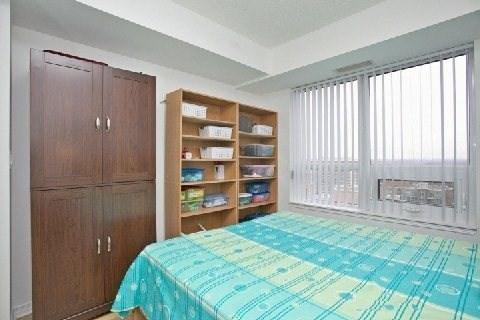 2008 - 3 Michael Power Pl, Condo with 2 bedrooms, 2 bathrooms and 1 parking in Toronto ON | Image 13