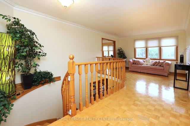 4229 Capilano Crt, House detached with 4 bedrooms, 3 bathrooms and 8 parking in Mississauga ON | Image 27