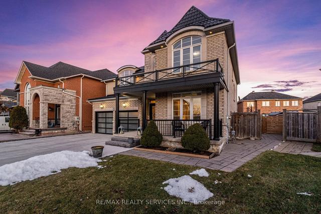 26 Regis Circ, House detached with 4 bedrooms, 4 bathrooms and 6 parking in Brampton ON | Image 23