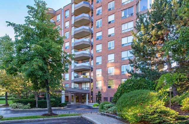 ph1 - 1901 Pilgrims Way, Condo with 2 bedrooms, 2 bathrooms and 2 parking in Oakville ON | Image 1