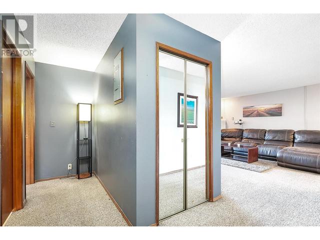 211 - 983 Bernard Avenue, Condo with 1 bedrooms, 1 bathrooms and null parking in Kelowna BC | Image 10