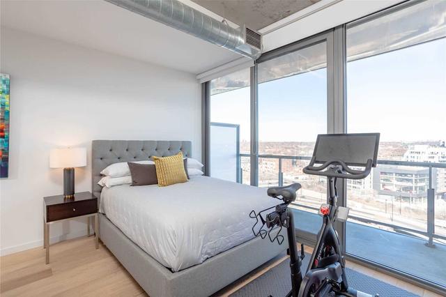 ph3 - 32 Trolley Cres, Condo with 2 bedrooms, 3 bathrooms and 2 parking in Toronto ON | Image 8