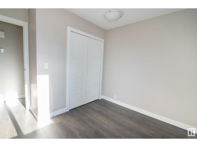 849 Village Dr, House attached with 3 bedrooms, 1 bathrooms and 2 parking in Edmonton AB | Image 6