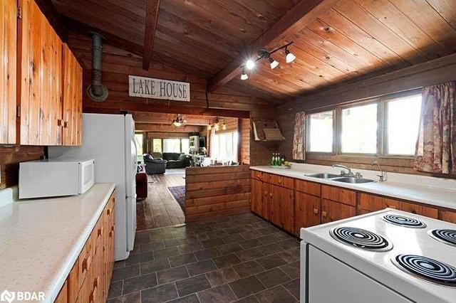 1315 Breezy Point, House detached with 4 bedrooms, 1 bathrooms and null parking in Muskoka Lakes ON | Image 30
