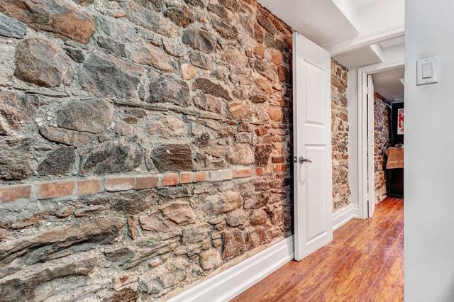 364 Dundas St E, Townhouse with 2 bedrooms, 2 bathrooms and 1 parking in Toronto ON | Image 20